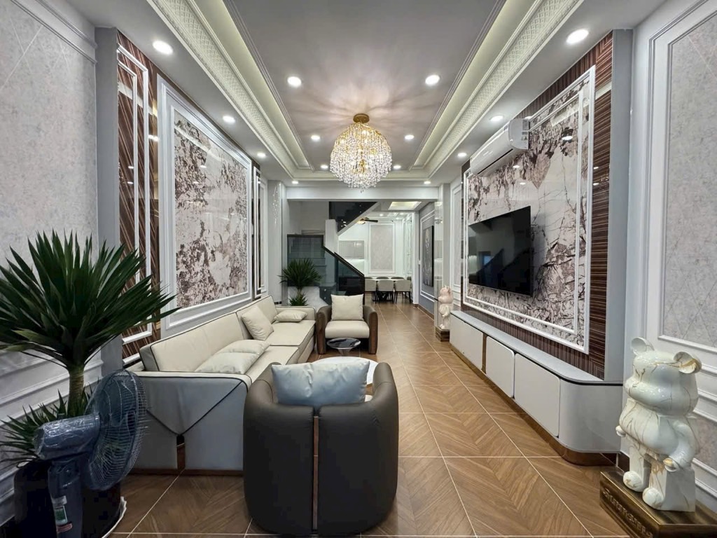 NHÀ MỚI HIỆN ĐẠI TRONG KHU ĐỒNG BỘ AN NINH, ĐẦY ĐỦ NỘI THẤT SANG TRỌNG , ĐƯỜNG Ô TÔ LÝ PHỤC MAN, BÌNH THUẬN, QUẬN 7, GẦN 200 M2, CHỈ 10.8 TỶ .